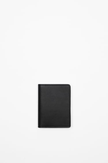 Image 0 of LEATHER DOUBLE CARD HOLDER from Zara