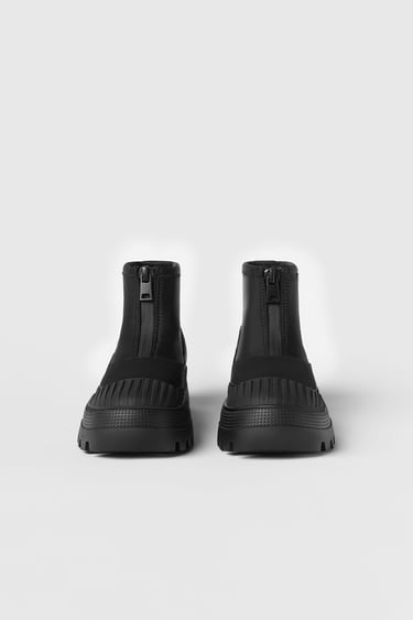 Image 0 of KIDS/ ANKLE BOOTS WITH TRACK SOLE AND ZIP from Zara