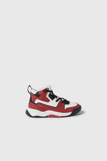 Bild 0 von KIDS/ HOHER SNEAKER AUS MATERIALKOMBINATION von Zara