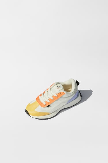 KIDS/ COLOUR CHANGING TRAINERS