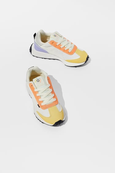 KIDS/ COLOUR CHANGING TRAINERS