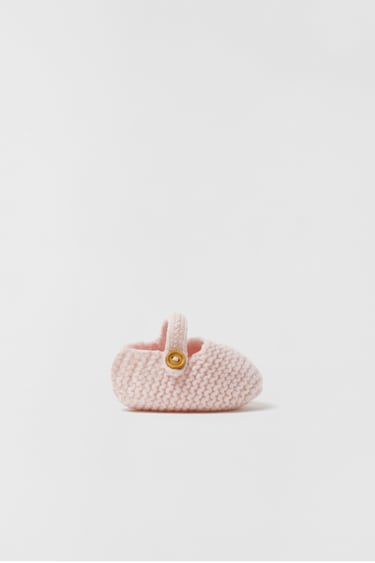 Image 0 of MINI/ CASHMERE BOOTIES from Zara