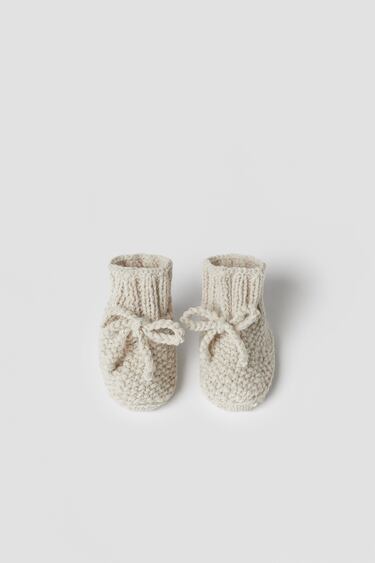Image 0 of BABY/ KNIT BOOTIES from Zara