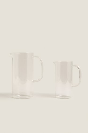Image 0 of CYLINDRICAL BOROSILICATE GLASS JUG from Zara