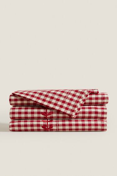Image 0 of CHECK AND EMBROIDERED TABLECLOTH from Zara