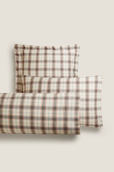 Image 0 of CHECK FLANNEL PILLOWCASE from Zara