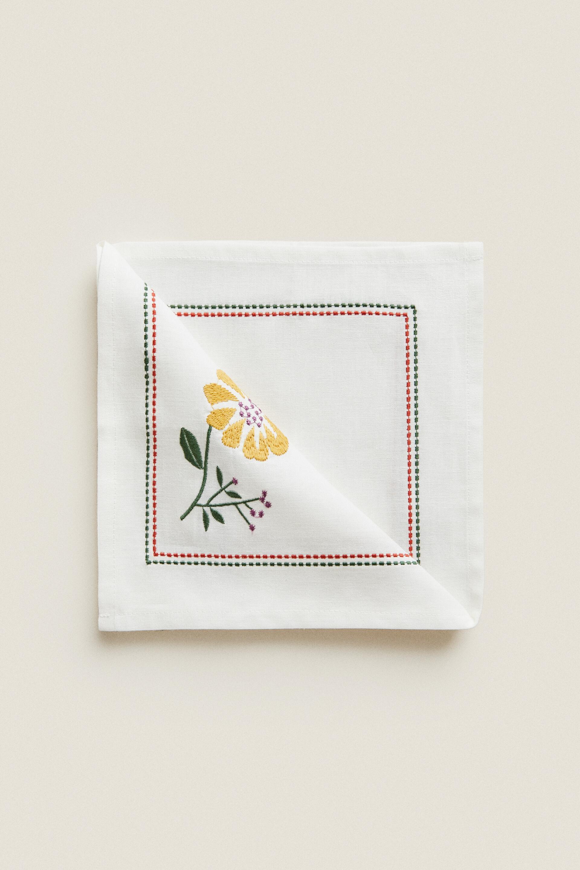 EMBROIDERED LINEN NAPKINS (PACK OF 2) - Curry | ZARA United States EMBROIDERED LINEN NAPKINS (PACK OF 2) - Curry | ZARA United States