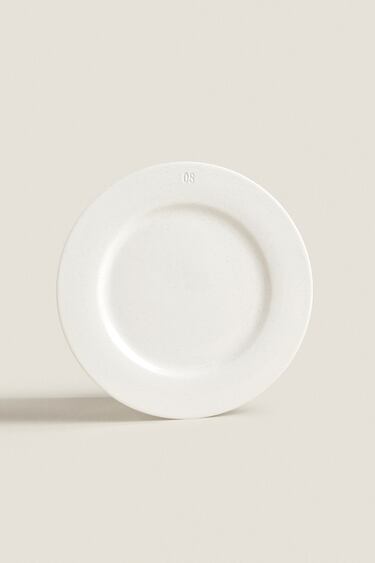 Image 0 of PORCELAIN DINNER PLATE WITH NUMBER DETAIL from Zara
