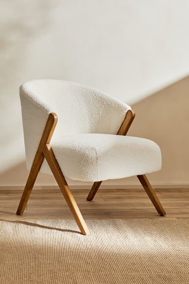 Image 0 of UPHOLSTERED BOUCLÉ ARMCHAIR from Zara