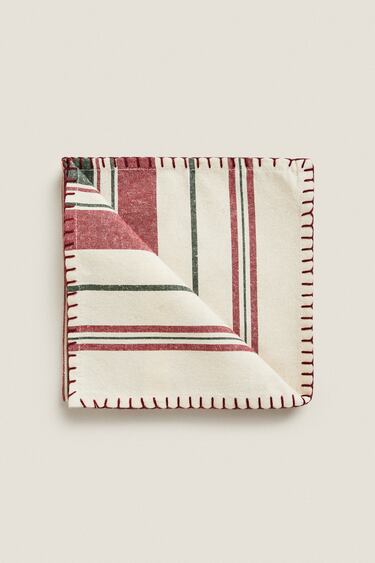 Image 0 of DYED THREAD NAPKINS (PACK OF 2) from Zara