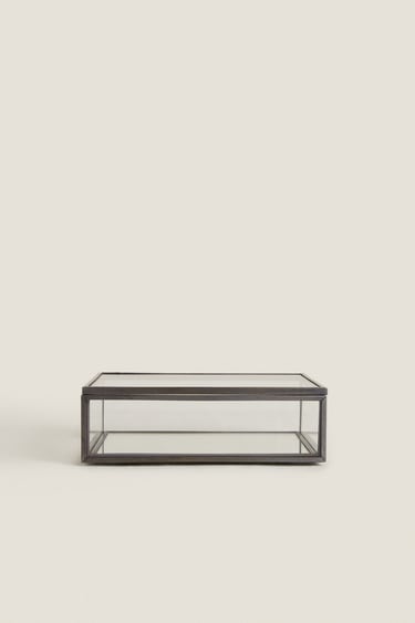Image 0 of SMALL BOX WITH BLACK FRAME from Zara