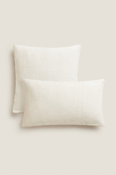 Image 0 of TOPSTITCHED CUSHION COVER from Zara