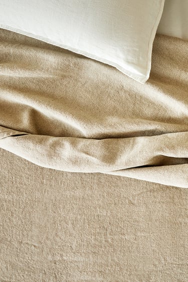 Image 0 of WASHED LINEN BEDSPREAD from Zara