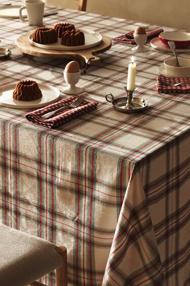 Image 0 of CHRISTMAS COTTON TABLE LINEN from Zara