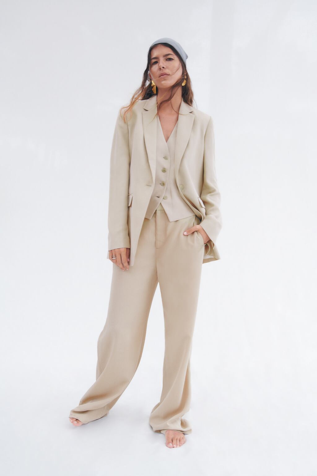 Zara suit - STRAIGHT FIT SINGLE-BUTTON BLAZER and FLOWING WIDE-LEG TROUSERS