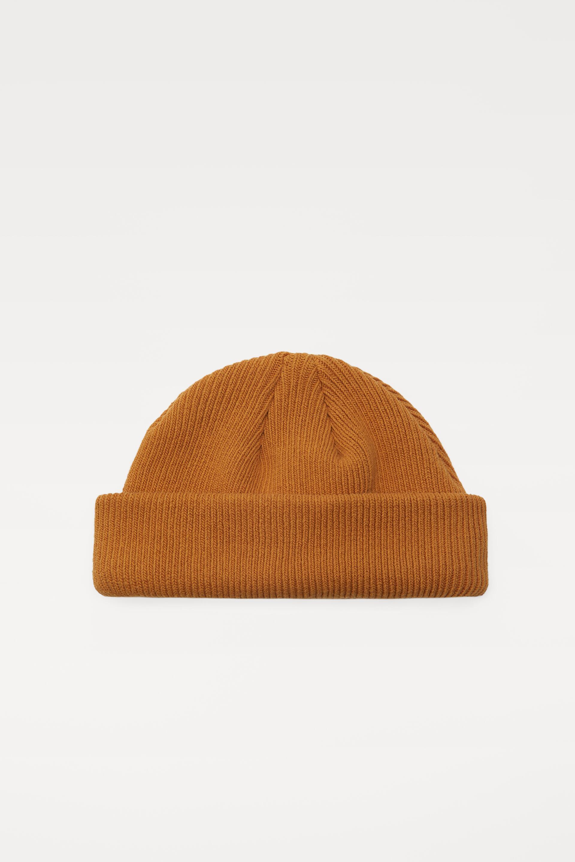 SHORT BEANIE - Green | ZARA Australia