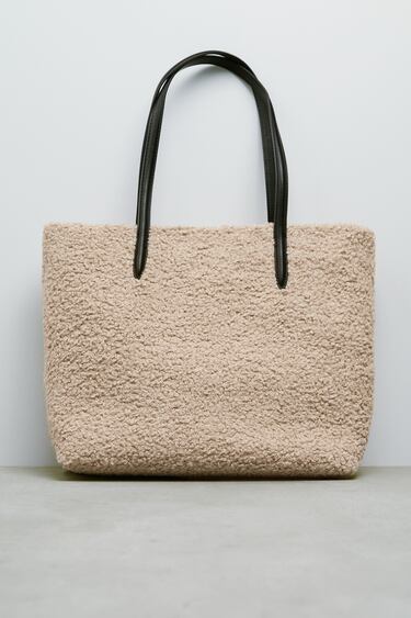 Image 0 of FLEECE TOTE BAG from Zara