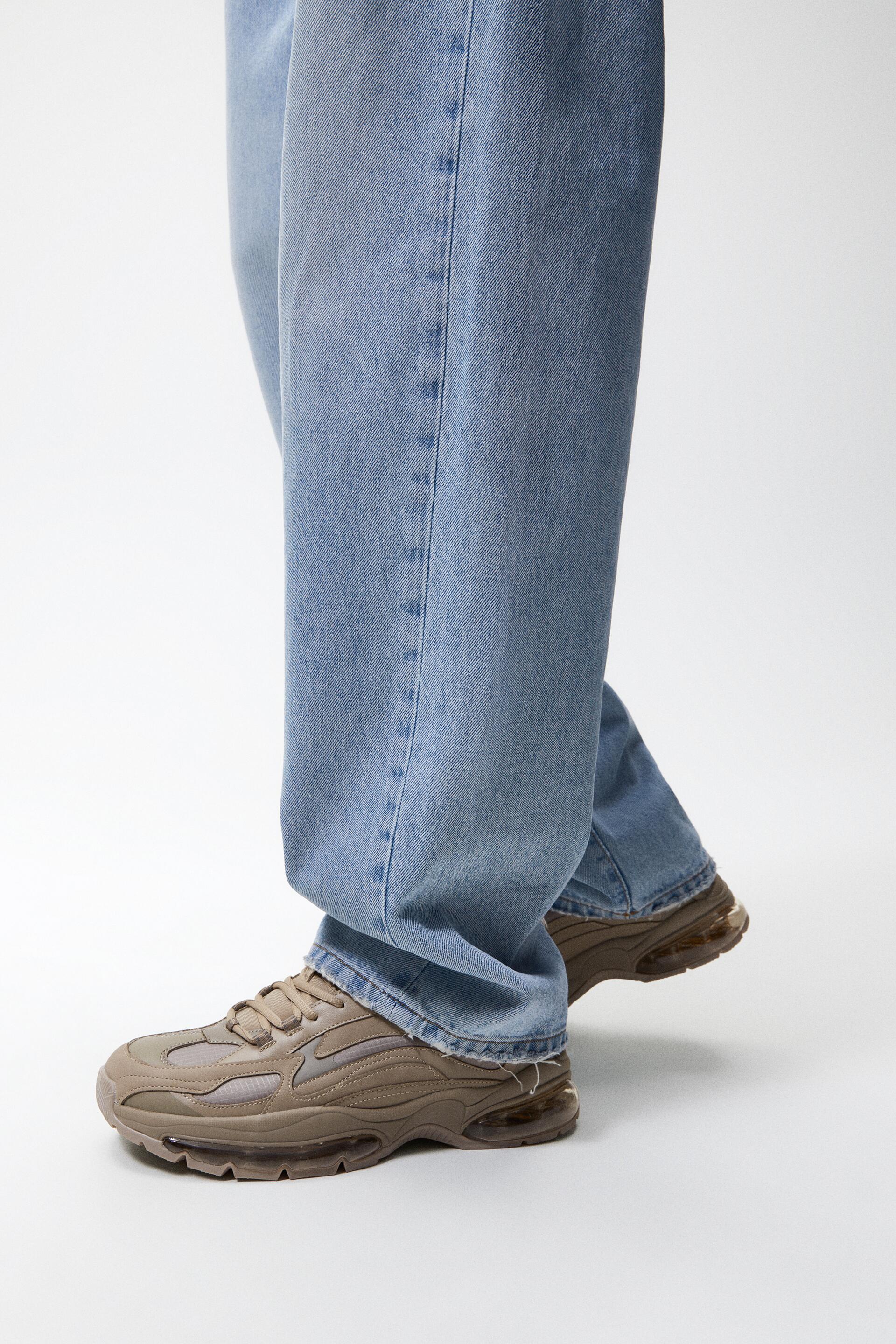 Air cushion trainers clearance