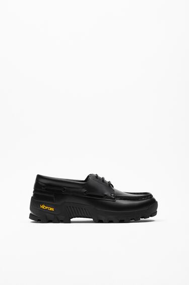 Image 0 of VIBRAM® LEATHER DECK SHOES from Zara