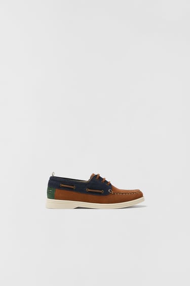 CONTRAST LEATHER LOAFERS