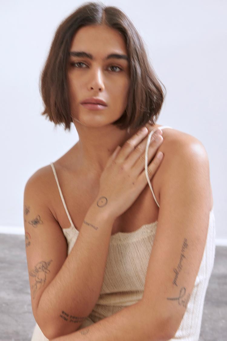 Εικόνα 1 του ΠΛΕΚΤΟ ΦΟΡΕΜΑ POINTELLE από Zara