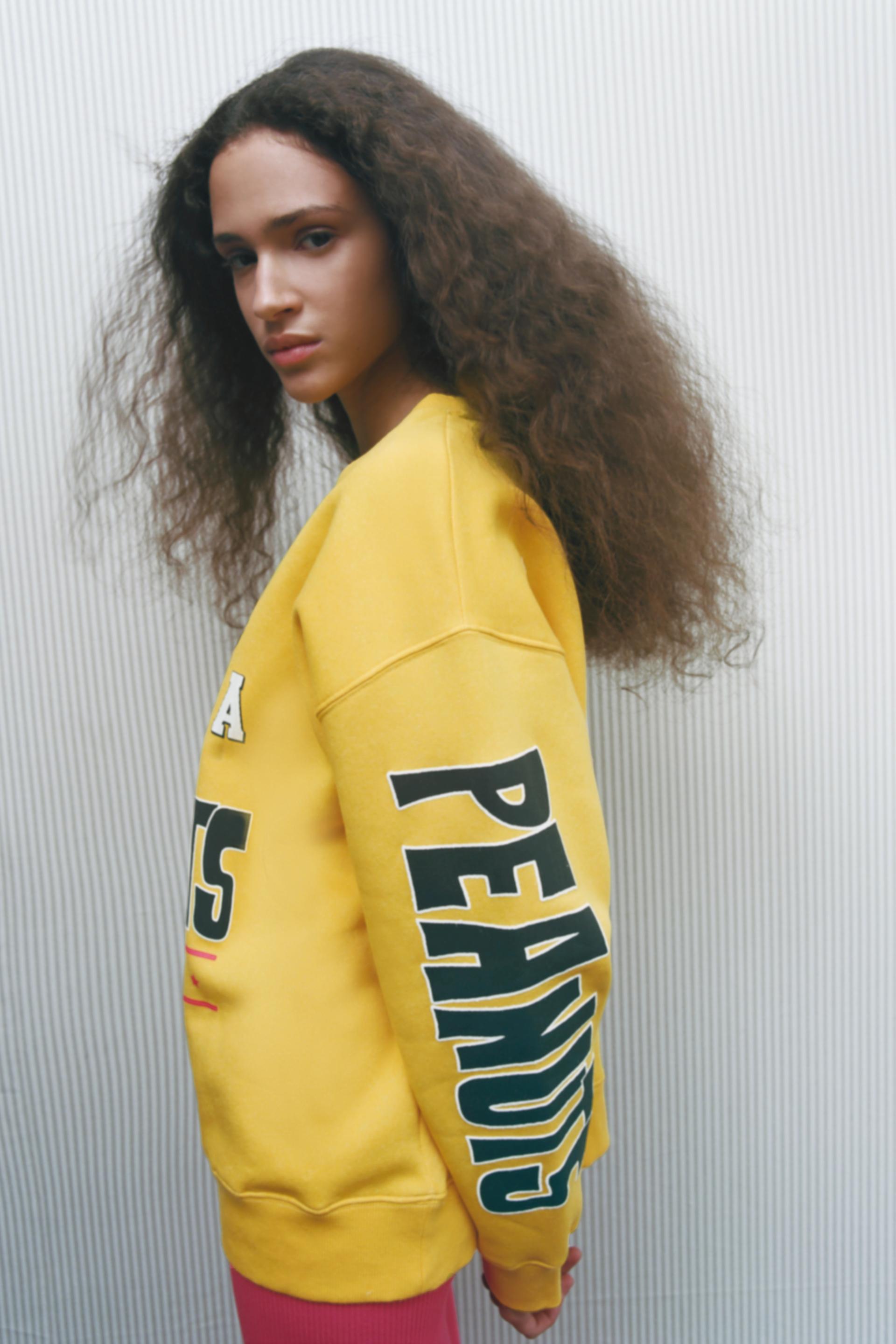 SUDADERA SNOOPY PEANUTS™ - Amarillo | ZARA España