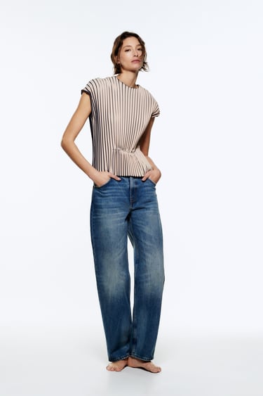 PLEATED STRIPED TOP