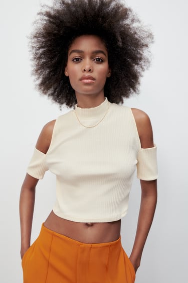 MOCK NECK CUT OUT TOP