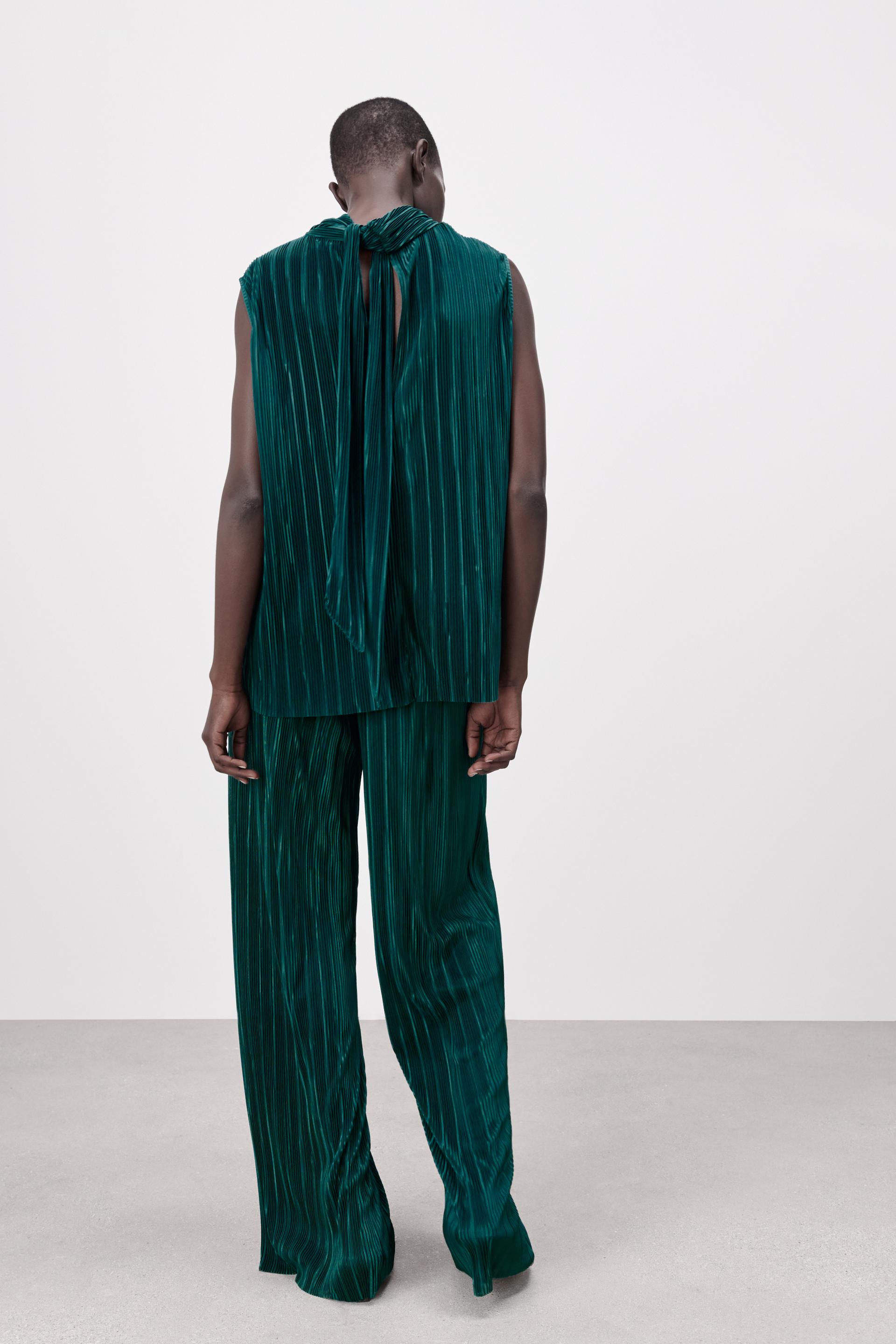 PANTALÓN LARGO PLISADO - Verde | ZARA España