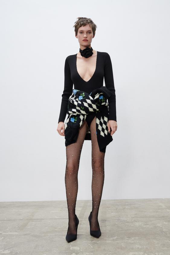 BODY IN MAGLIA CON SCOLLO PROFONDO - Nero | ZARA Italia / Italy