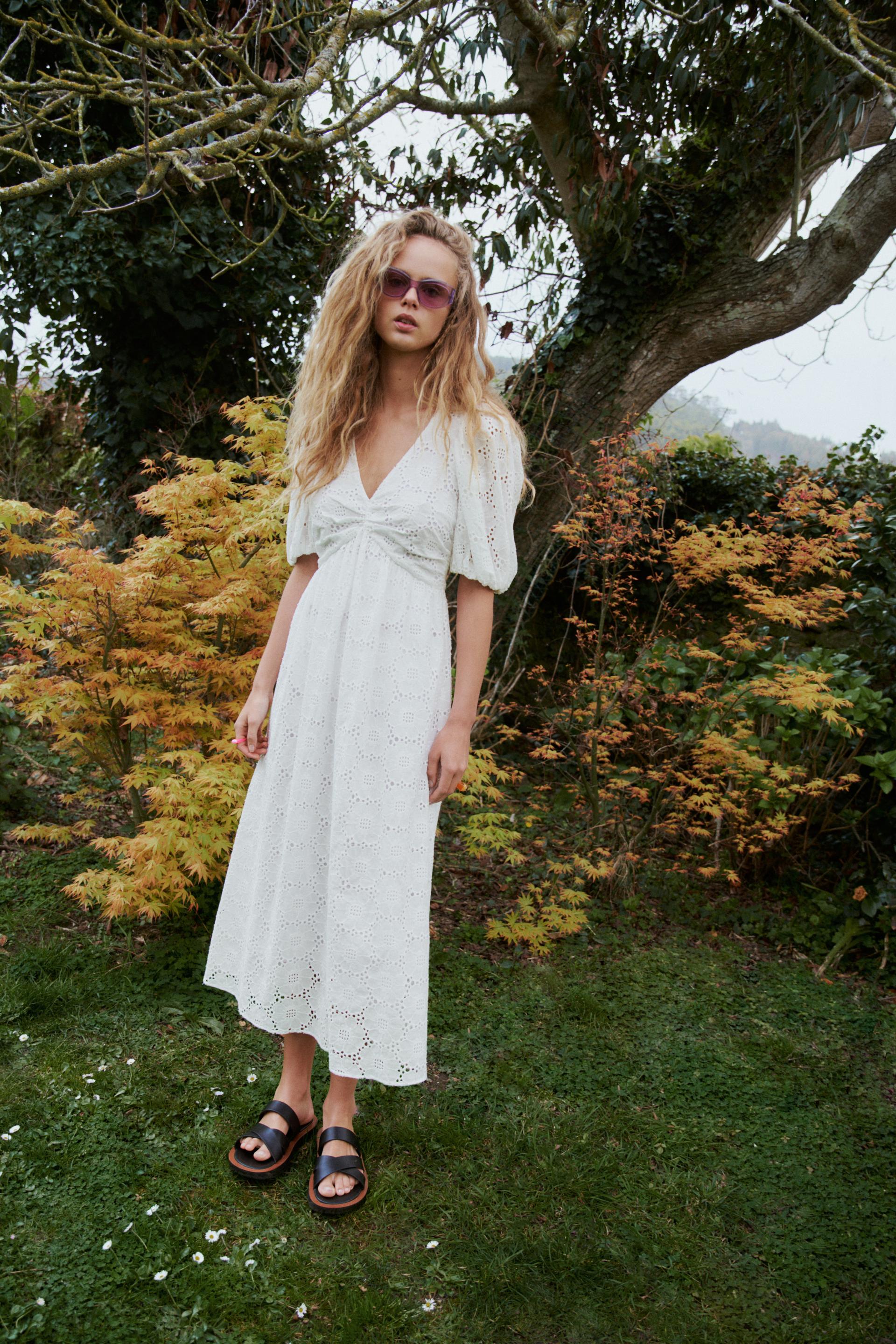 カットワーク刺繍ワンピース ホワイト Zara Japan 日本 カットワーク刺繍ワンピース ホワイト Zara Japan 日本