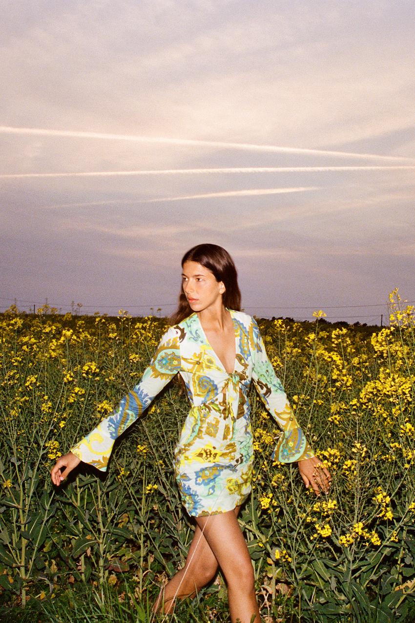 Εικόνα 0 του ΕΜΠΡΙΜΕ ΦΟΡΕΜΑ ΜΕ ΚΟΜΠΟ από Zara