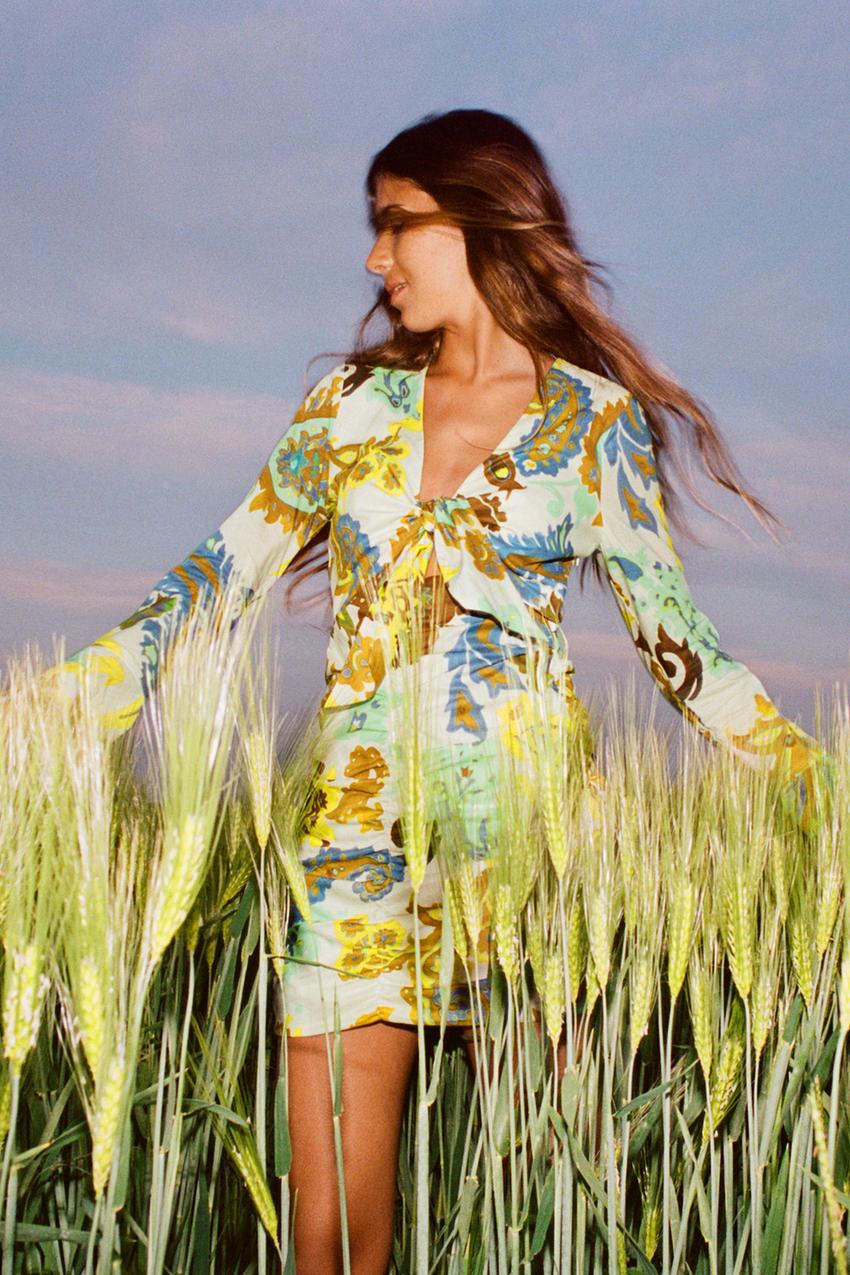 Εικόνα 1 του ΕΜΠΡΙΜΕ ΦΟΡΕΜΑ ΜΕ ΚΟΜΠΟ από Zara