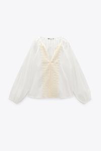 BLUSA BORDADOS CUELLO BOBO - Crudo | ZARA España