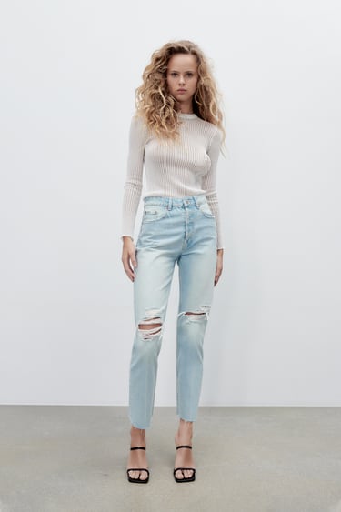 RIPPED STRAIGHT FIT JEANS