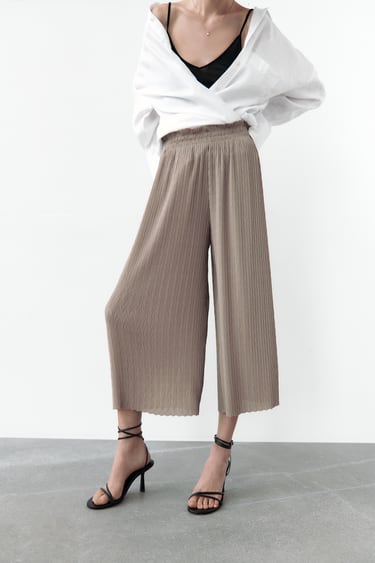 Image 0 of PLEATED CULOTTES from Zara