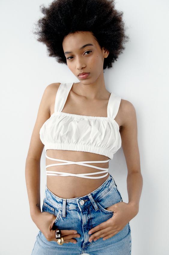 Εικόνα 1 του ΤΟΠ CROPPED ΜΕ ΣΟΥΡΕΣ από Zara