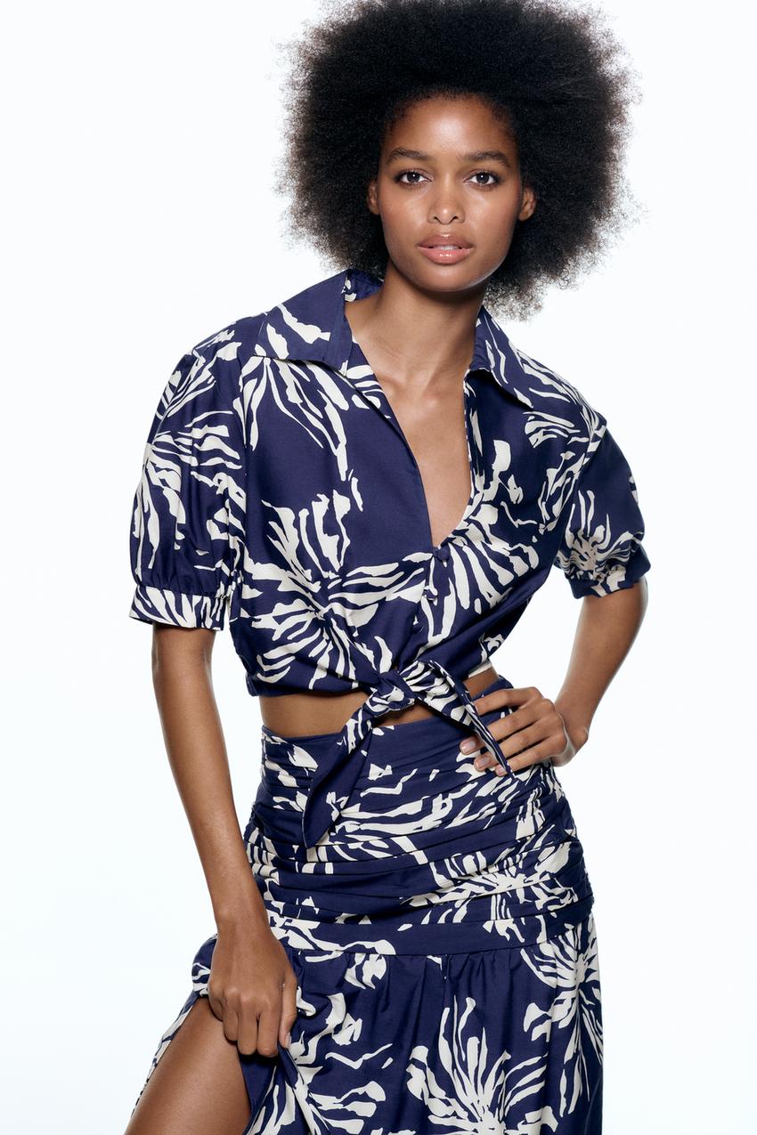 BLUSA ESTAMPADA NUDO Azul Blanco ZARA Espana