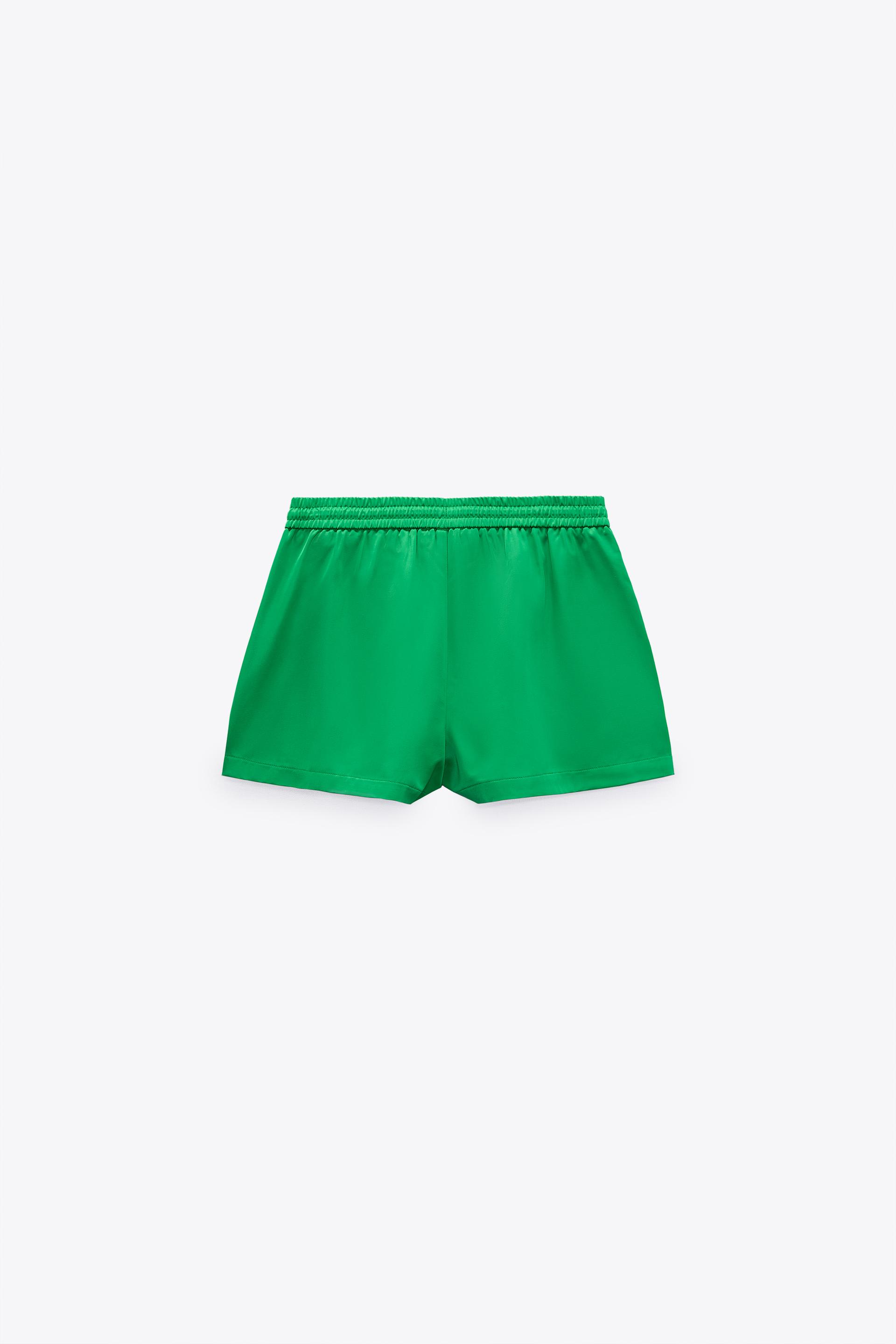 Short Zara Verde con Bolsillitos