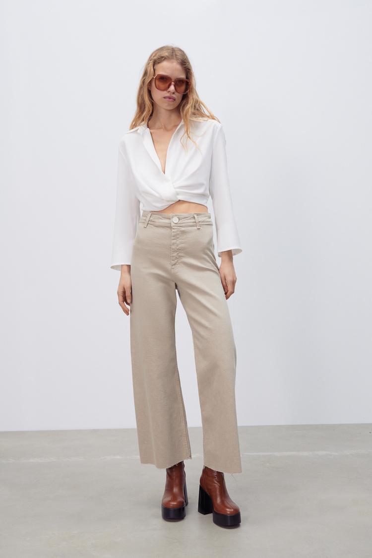 Esta cazadora acolchada por 35,95 euros merece una visita a Zara 4 Merca2.es Imagen 0 de JEANS ZW THE MARINE STRAIGHT de Zara