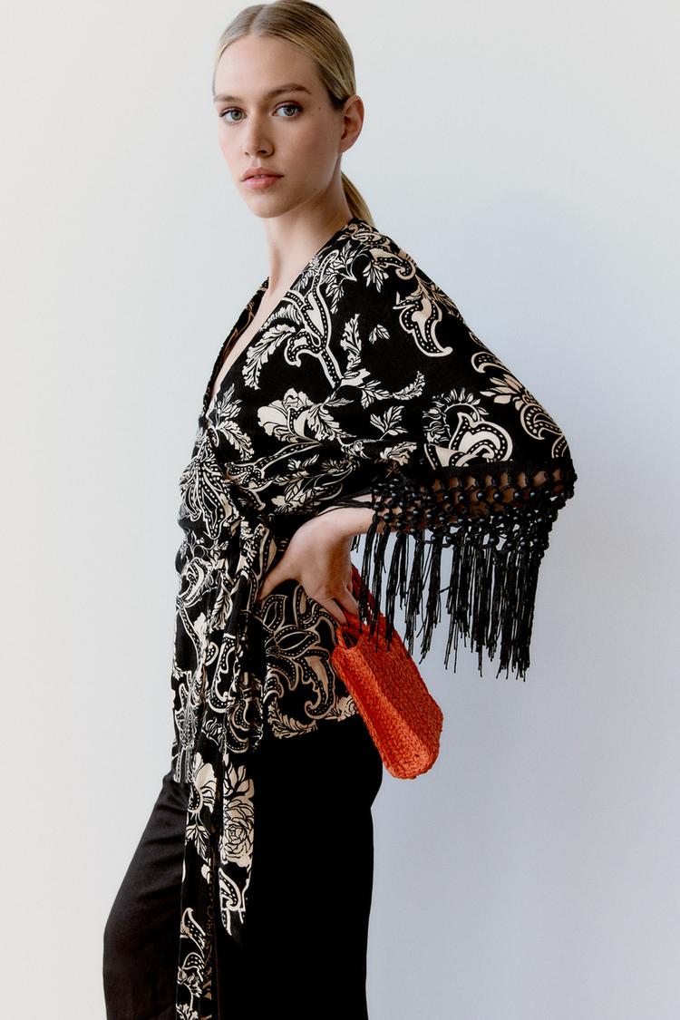 Imagem 3 de CASACO ESTAMPADO FRANJAS da Zara