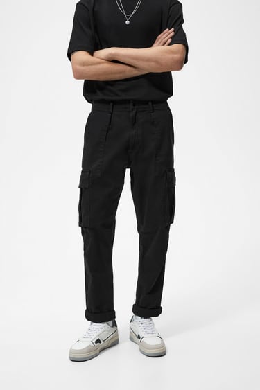 RELAXED-FIT-CARGOHOSE