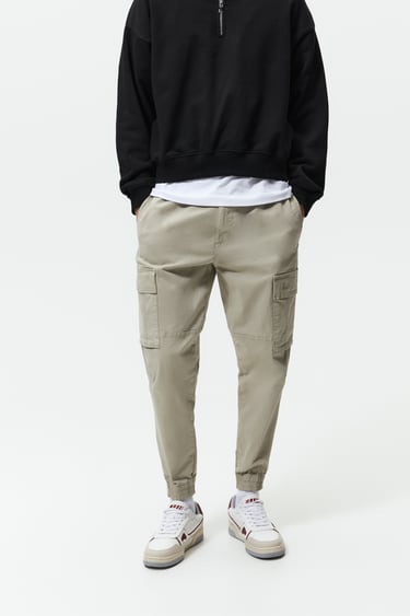 RELAXED FIT CARGO PANTS