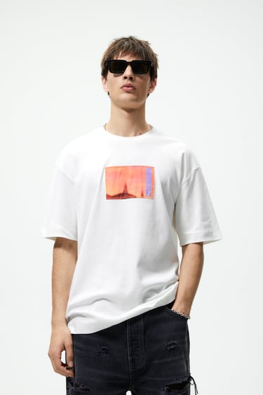 T-SHIRT WITH CONTRAST PATCH