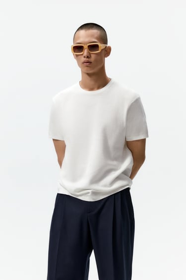 Image 0 of TEXTURED KNIT T-SHIRT from Zara