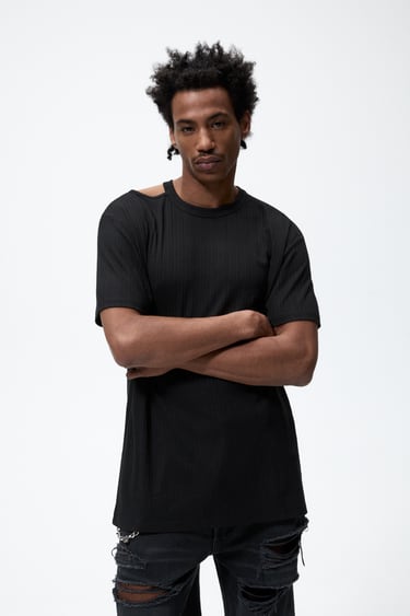 Image 0 of RIBBED T-SHIRT WITH VENT from Zara