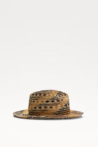 CONTRAST WOVEN HAT