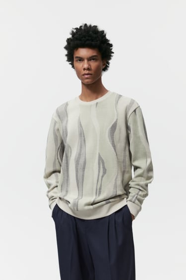 Image 0 of SWEATSHIRT WITH ABSTRACT PRINT from Zara