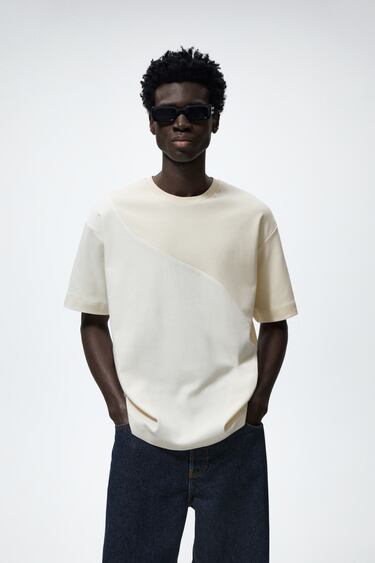 Image 0 of COLOUR BLOCK T-SHIRT from Zara