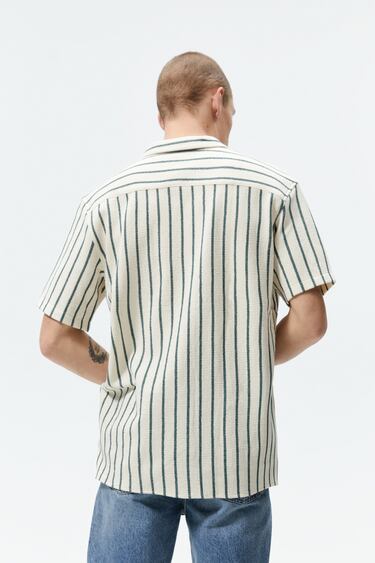 Image 0 of STRIPED TEXTURED WEAVE SHIRT from Zara